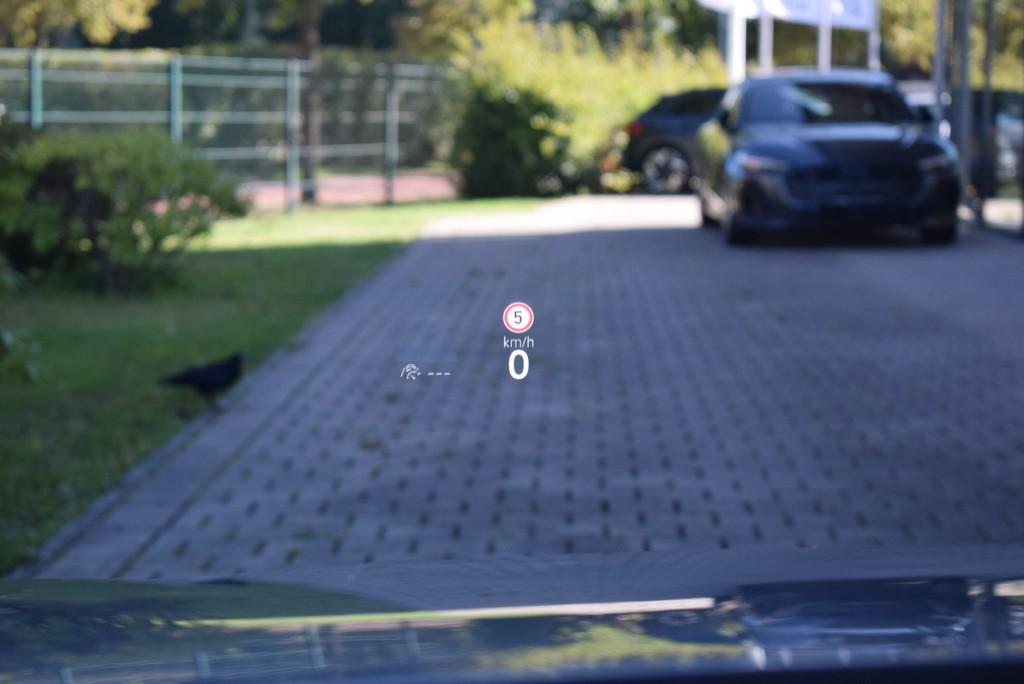 Volkswagen Passat Variant TDI 2.0 4M/DSG *R-Line*Matrix*AHK