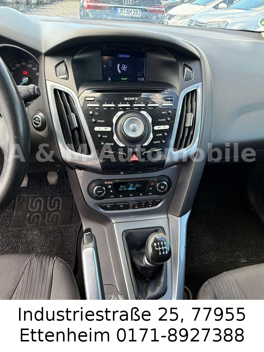 Ford Focus 2012 — photo 12