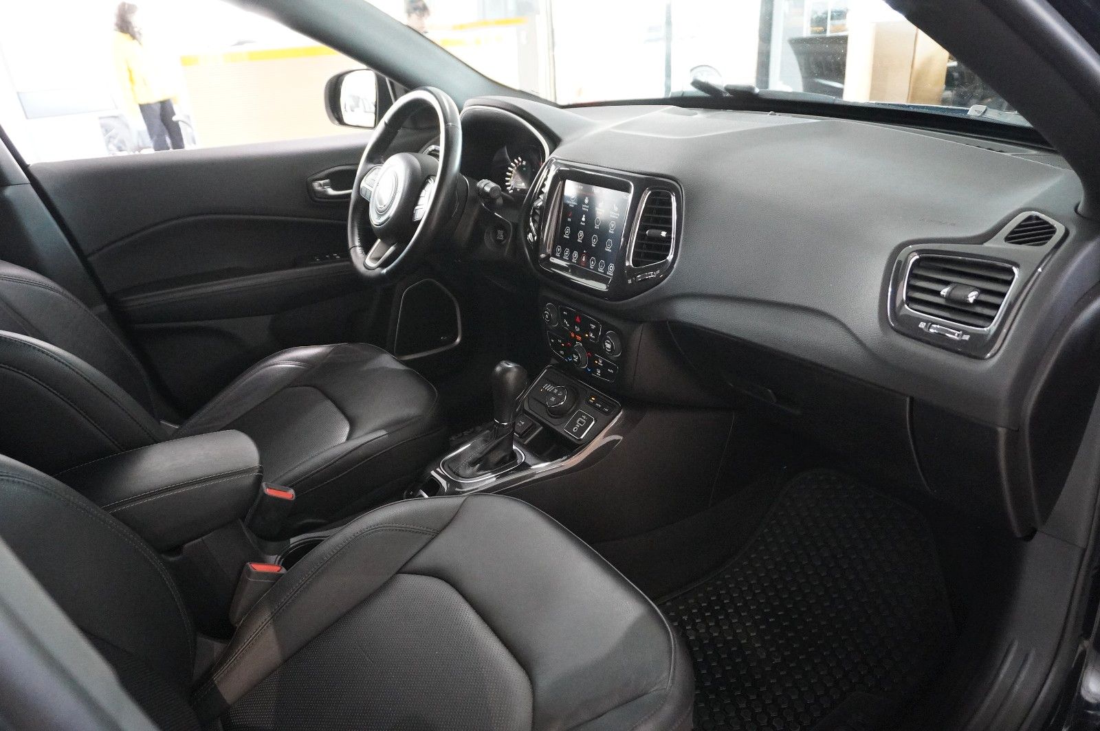 Fahrzeugabbildung Jeep Compass S 1.3T-GDI PHEV AWD SPORT NAVI/SH/KAMERA
