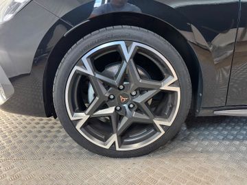 Cupra Leon Sportstourer 1.5 Panodach  Standheizung