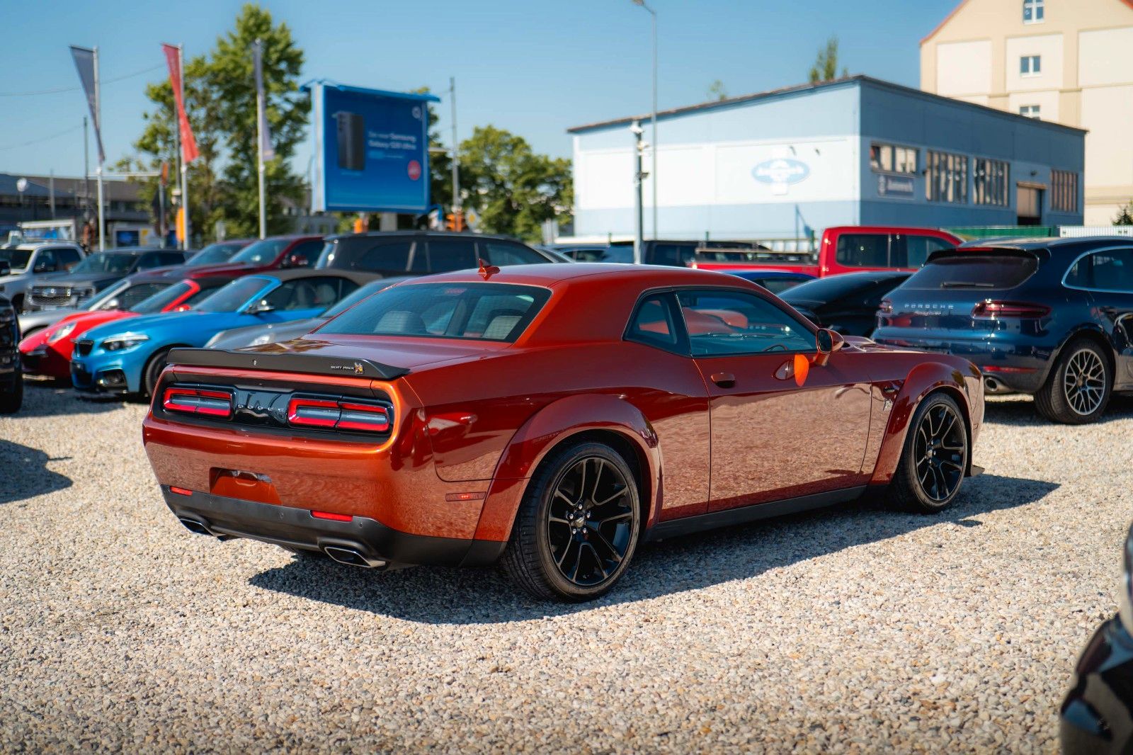 Fahrzeugabbildung Dodge Challenger 6.4 V8 SRT 392 R/T SCAT PACK WIDEBODY
