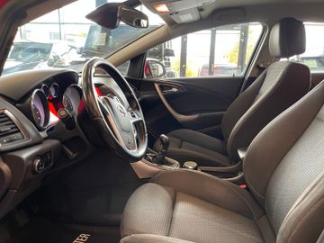 MYAUTOCENTER – Gebraucht- und Jahreswagen mit Werkstattservice in Pfaffenhofen Opel Astra J Lim. 5-trg. Cosmo *Klima*PDC*Tempomat*