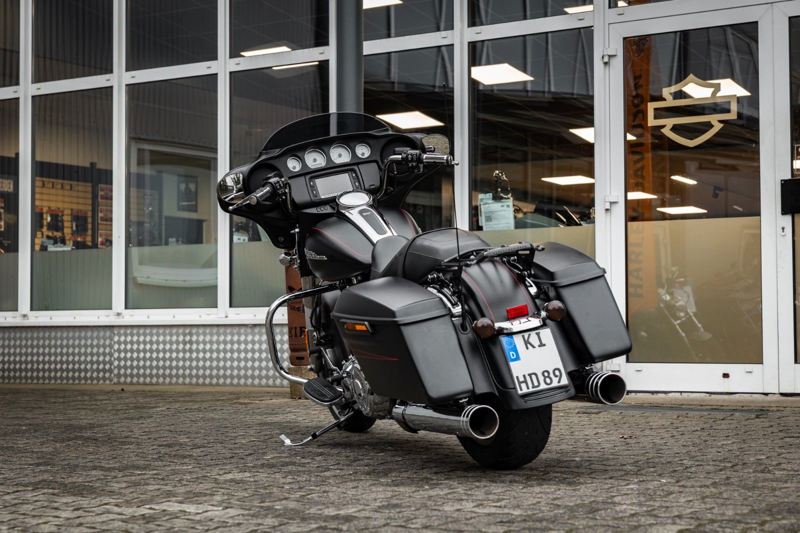 Fahrzeugabbildung Harley-Davidson FLHX Street Glide 103 cui - Jekill & Hyde -