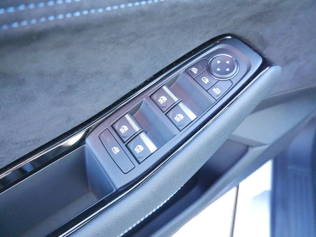 Fahrzeugabbildung Renault Austral Techno Esprit Alpine Mild Hybrid 160