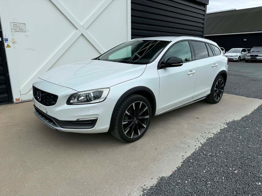 Image of Volvo V60 Cross Country