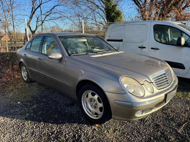 Mercedes-Benz E 220 CDI/AUTOMATIK/TEMP/ALU