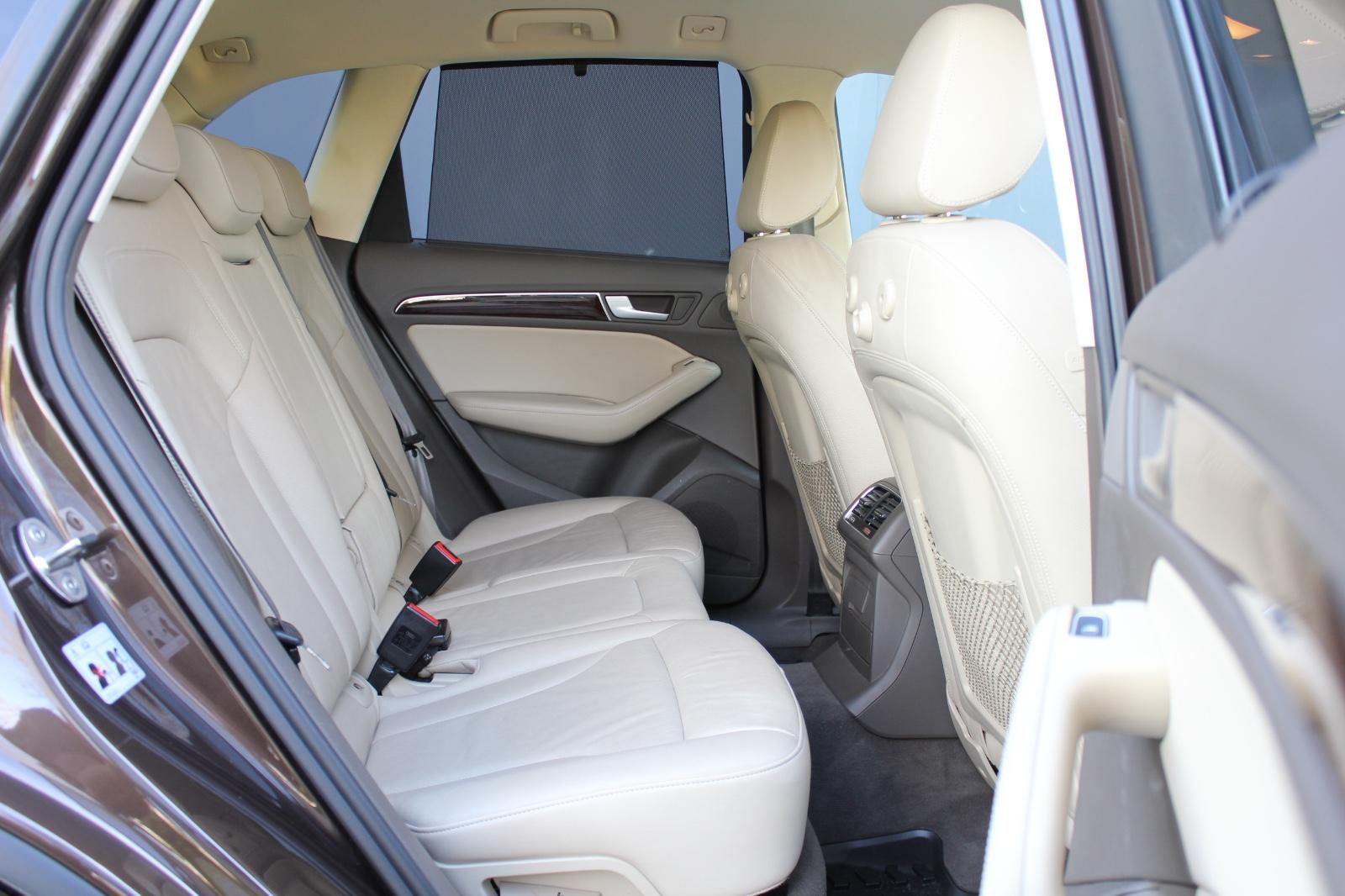 Audi Q5 3.0 TDI S tronic quattro  / Exterieur S-line/