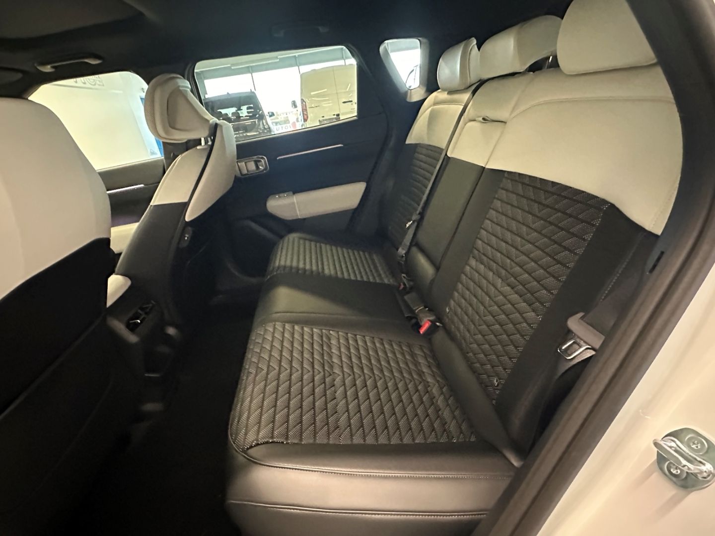 Fahrzeugabbildung Kia EV4 Navi Leder Digitales Cockpit Soundsystem Har