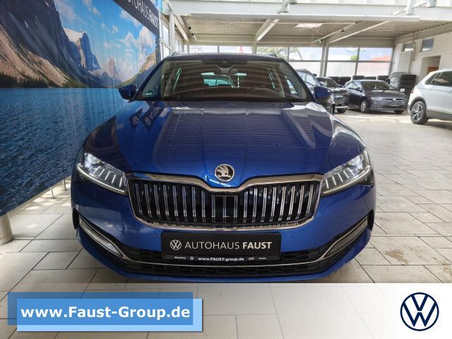 Skoda Superb — hlavná fotografia