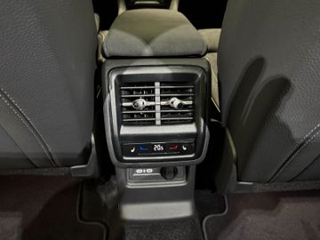 Fahrzeugverkauf 29 Skoda Kodiaq 1.5 TSI Sportline AHK*Matrix*Panodach