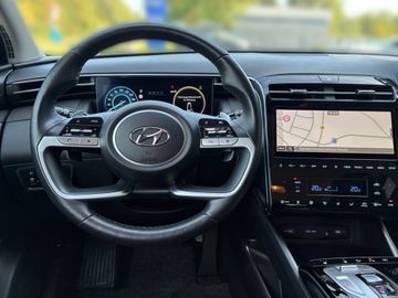 Hyundai TUCSON - 11