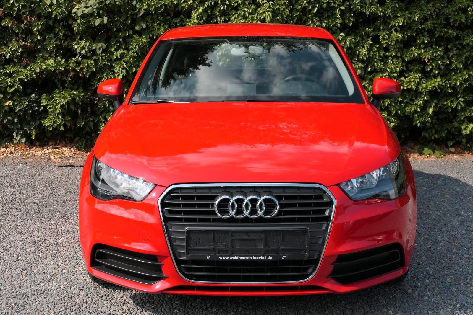 Audi A1  Automatik*PDC*NAVI+ 1 Hand Alle Wartungen