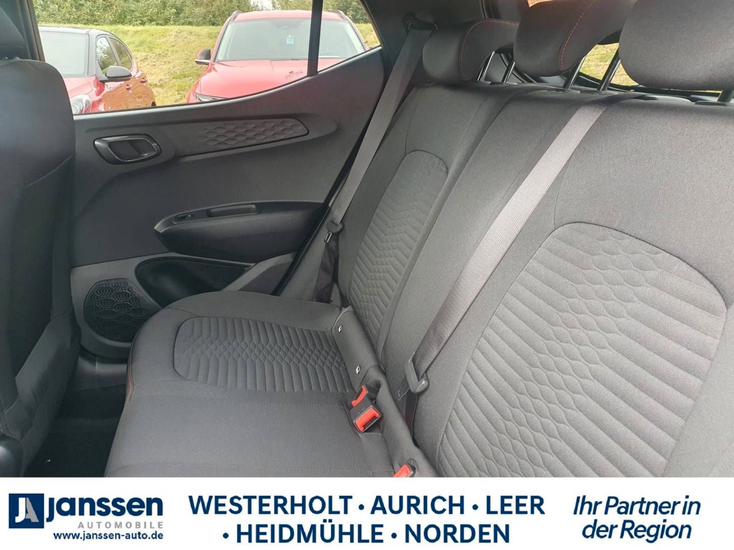 Fahrzeugabbildung Hyundai i10 FL (MY25) 1.0 T-GDI (90 PS) 5-MT 2WD N Line