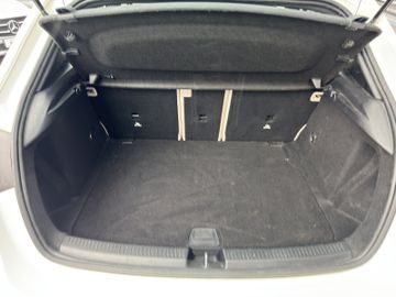 Bild 18 Mercedes-Benz A 180 Edition 19 Progressive Vollleder Kamera MB