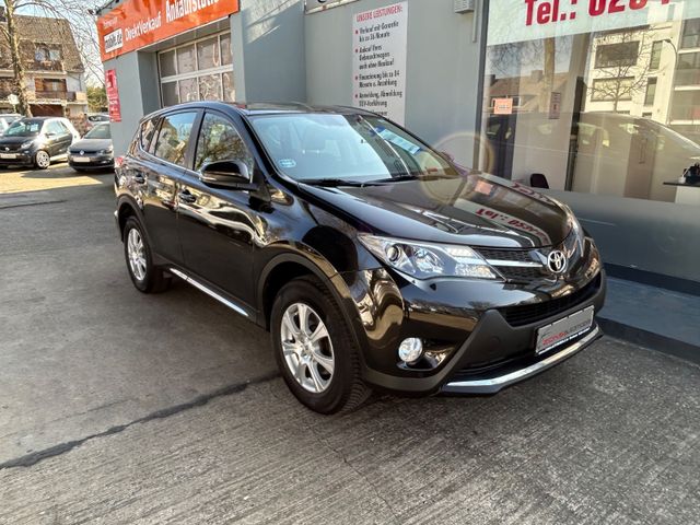 Fahrzeugabbildung Toyota RAV 4  2.0 Diesel Allrad+NaviZB+PDC+Kamera+BT