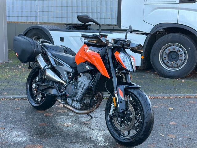 KTM 790 Duke L/Koffer/Scheckheft/Tieferlegung