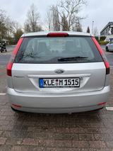 Ford Fiesta 1,3 44 kW Fun Silber TÜV Neu Anfänger - Ford Fiesta aus 2005: 1.3