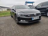 Volkswagen Passat 2.0 TDI SCR 140kW DSG 4M Highl. Varia...