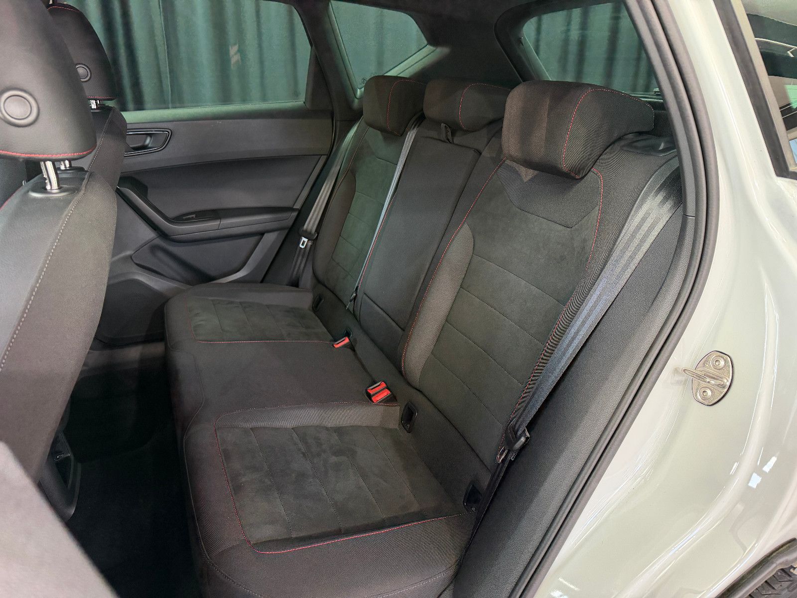Fahrzeugabbildung SEAT Ateca FR|BEATS|AHK|RF-CAM|LED|1-HD