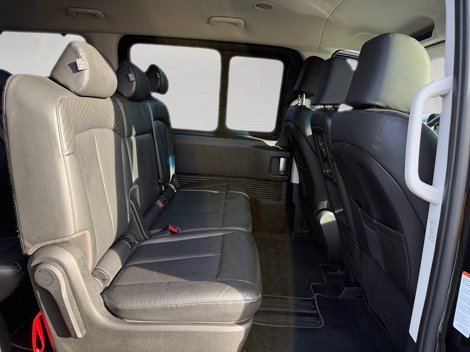 Fahrzeugabbildung Hyundai Staria 2.2 CRDi Prime 4WD (9-Sitzer) Staria 2.2