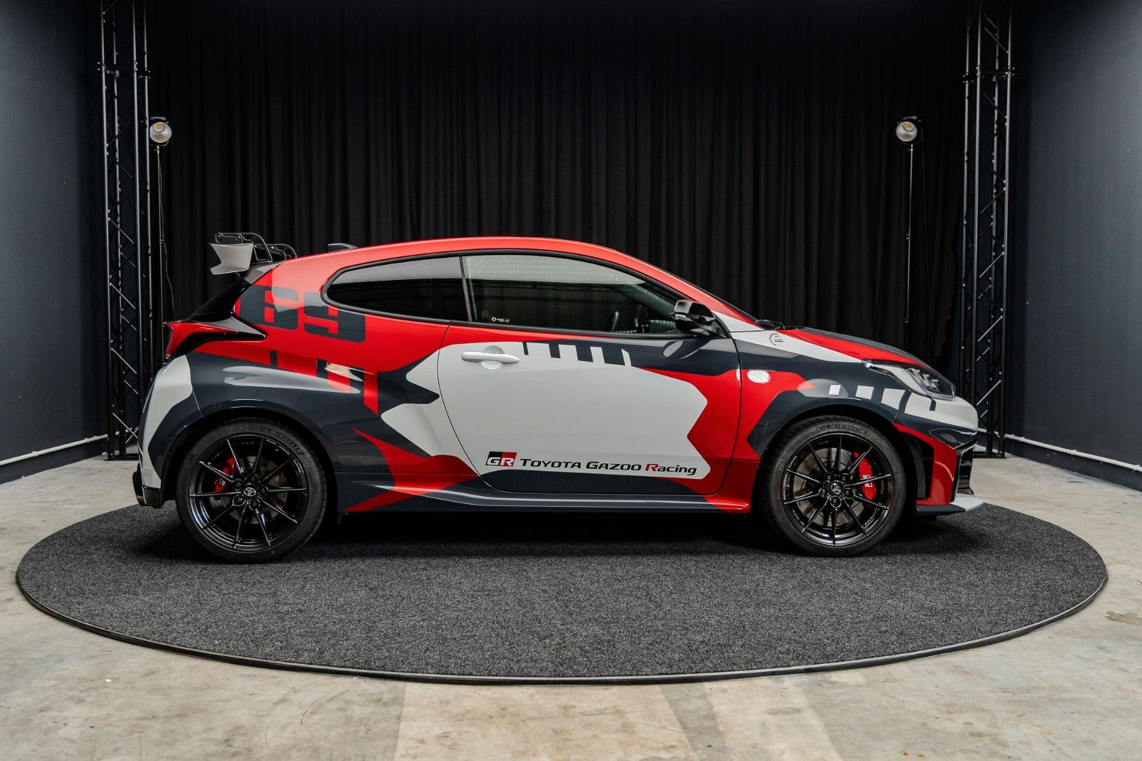 Fahrzeugabbildung Toyota Yaris 1.6-l-Turbo GR Rovanperä Edition