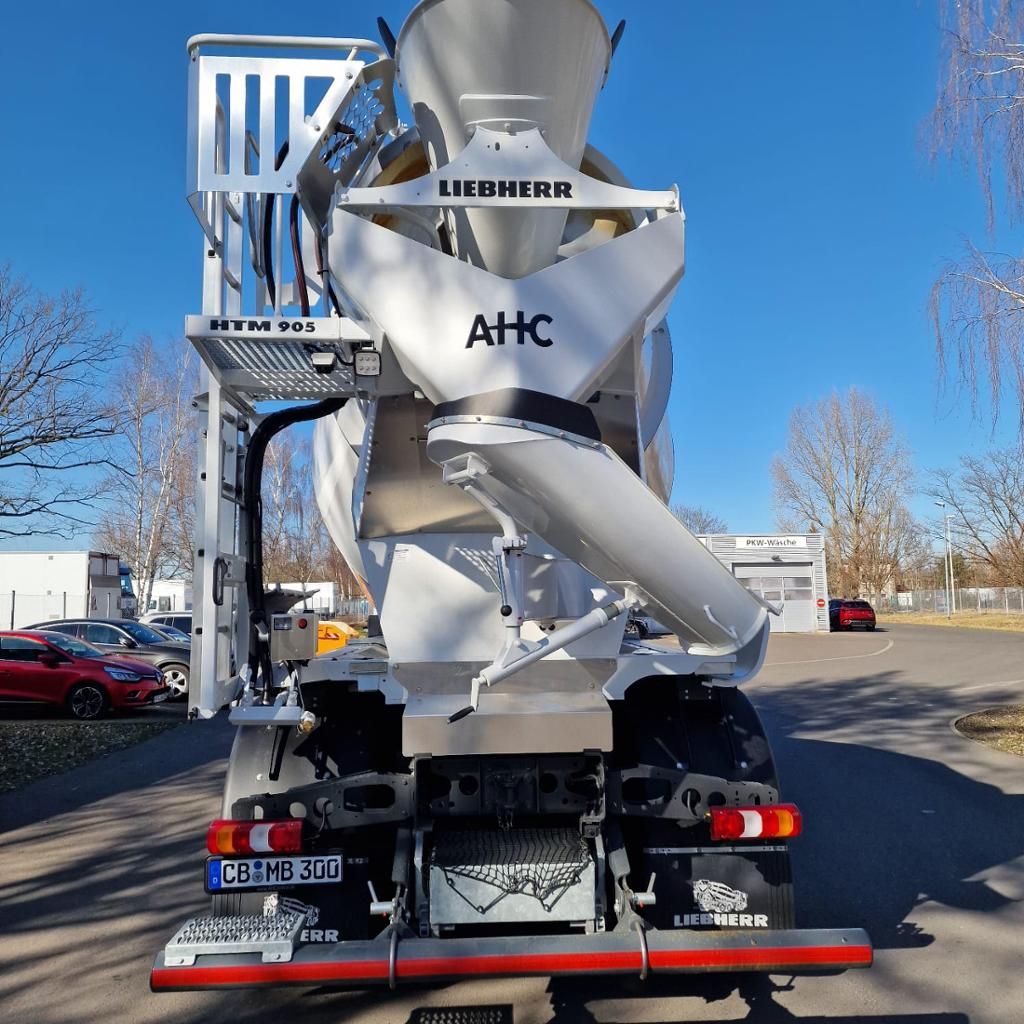 Fahrzeugabbildung Mercedes-Benz Arocs 3240 B Liebherr HTM 905 F