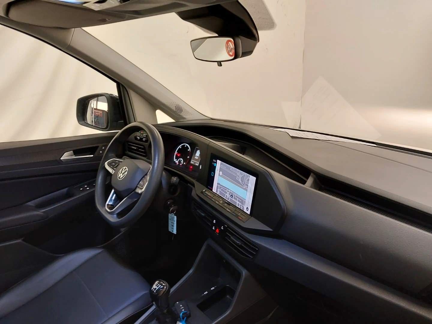 Fahrzeugabbildung Volkswagen Caddy Basis Tempomat 5. Sitzer DAB Leder PDC
