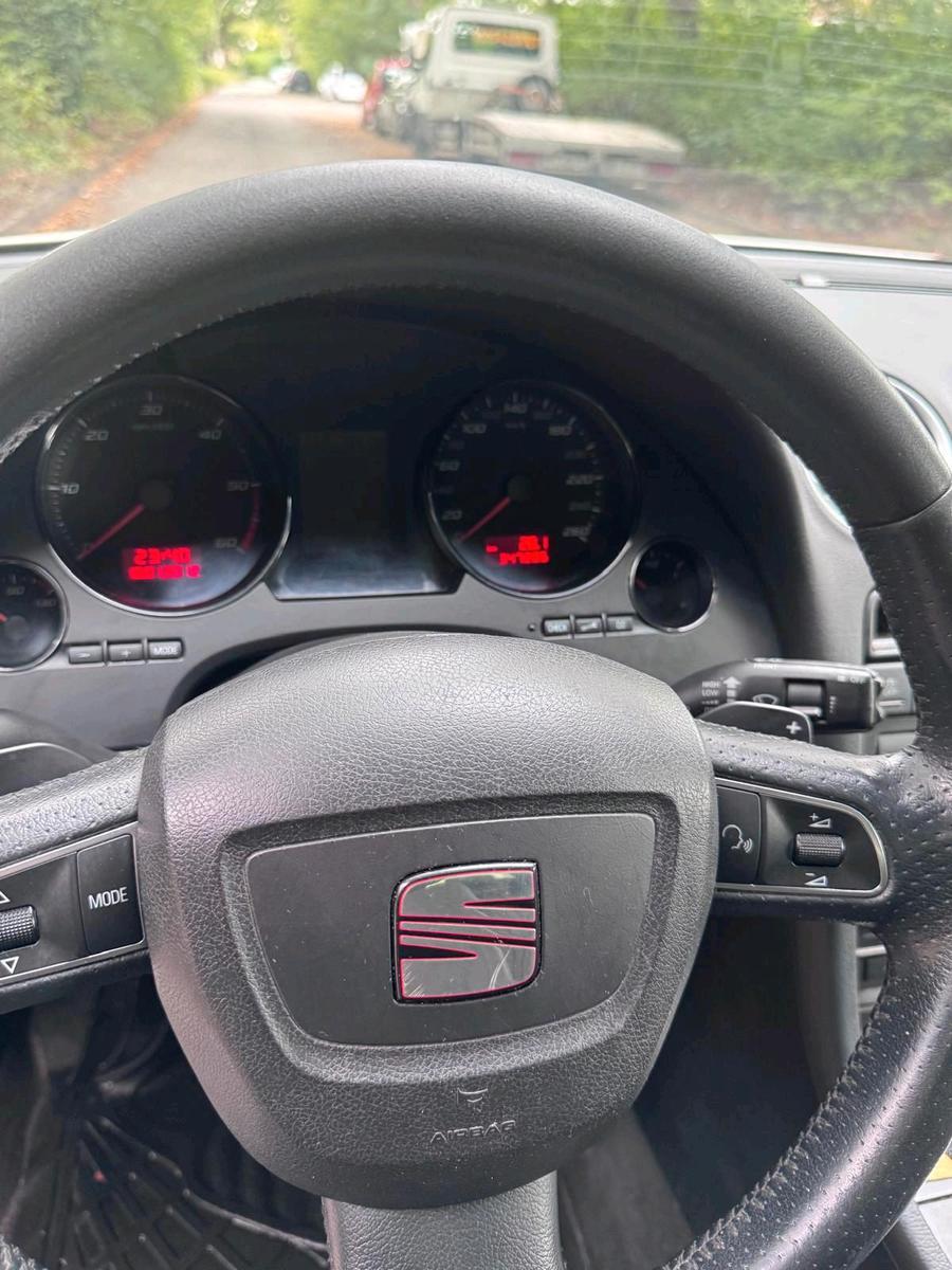 Seat Exeo 2013 — photo 12