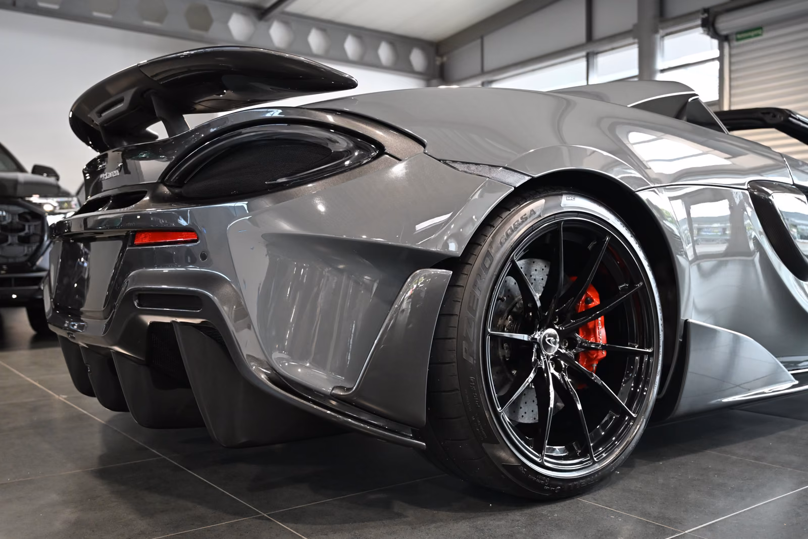 McLaren 600LT Spider/MSO Clubsport/Senna Seats/Lift