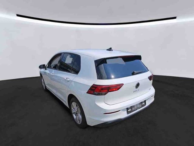 Golf VIII 1.5 eTSI DSG KAMERA+LED+NAVI+ACC+SIHZ+