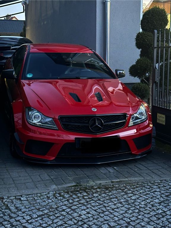 Mercedes-Benz C 63 AMG