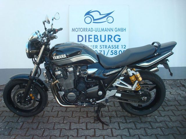 Yamaha XJR 1300