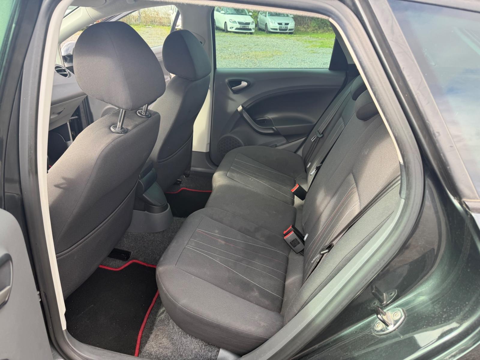 Seat Ibiza 2011 — photo 14