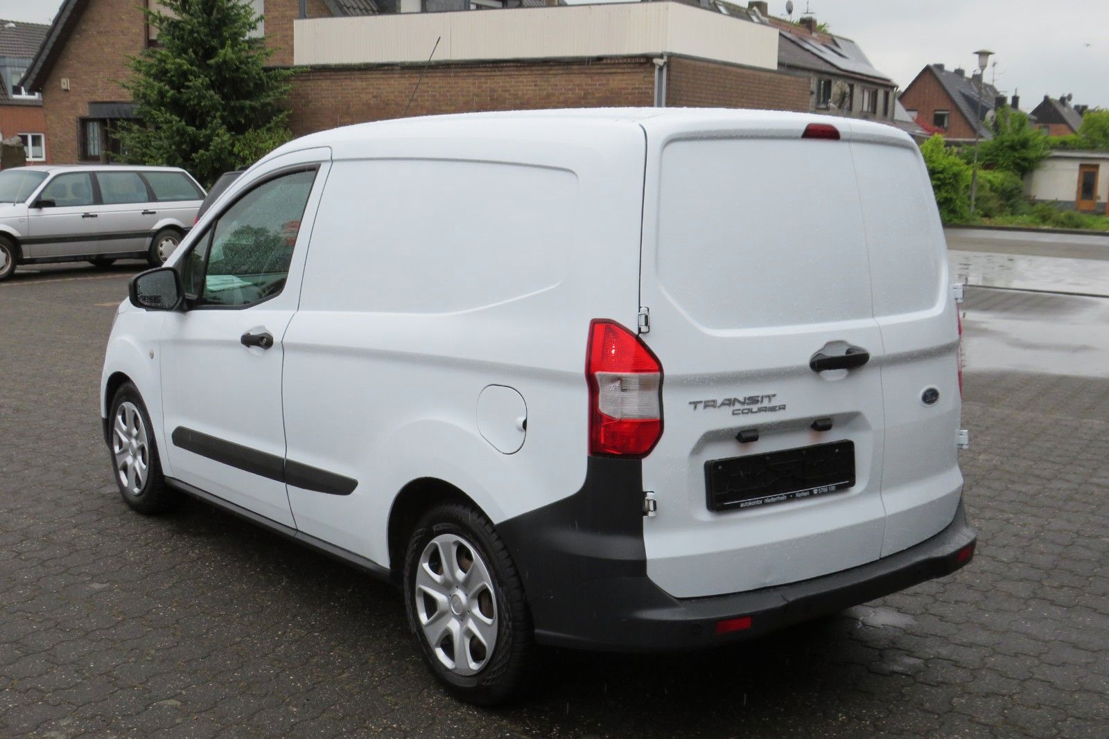 Fahrzeugabbildung Ford Transit Courier TREND NAVI SCHECKHEFT 1.HD