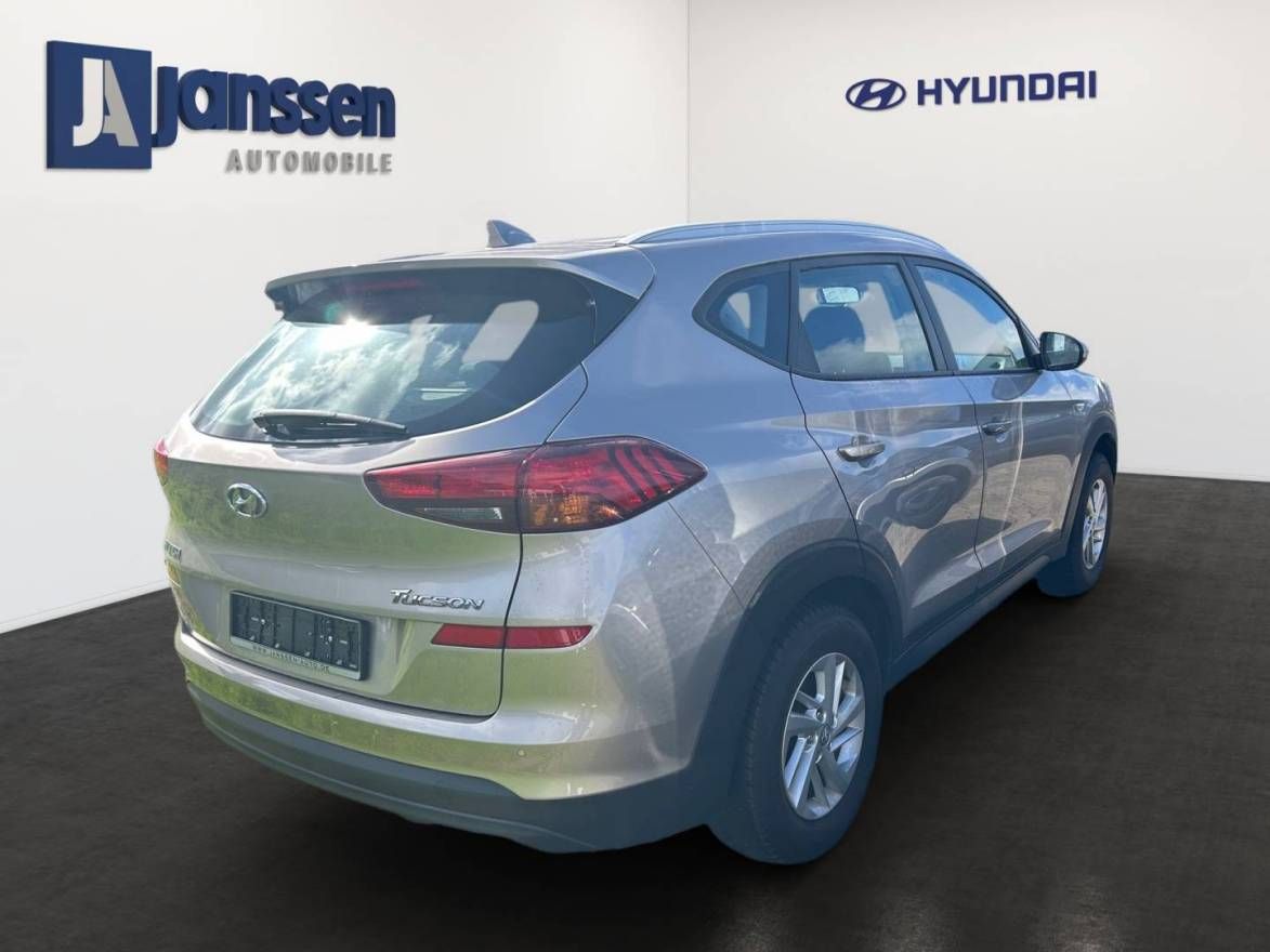 Fahrzeugabbildung Hyundai TUCSON PURE Sonderkontingent Navigation
