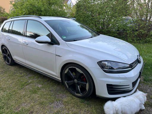 Image of Volkswagen Golf