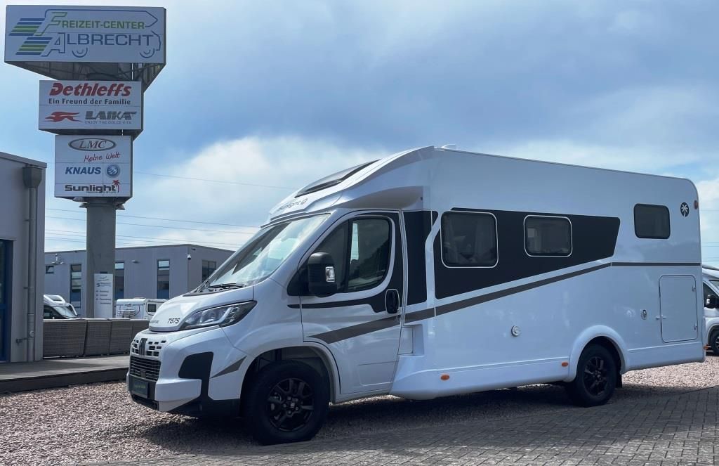 Fahrzeugabbildung Sunlight T 67S Adventure Edition Verfüg./Sparen Sie 3.882