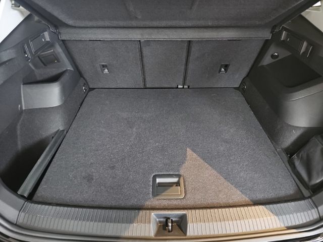 Fahrzeugabbildung Volkswagen Tiguan 2.0 TDI ELEGANCE 4MOTION NAVI KAMERA PARK