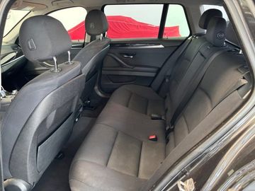 BMW 520 - 12