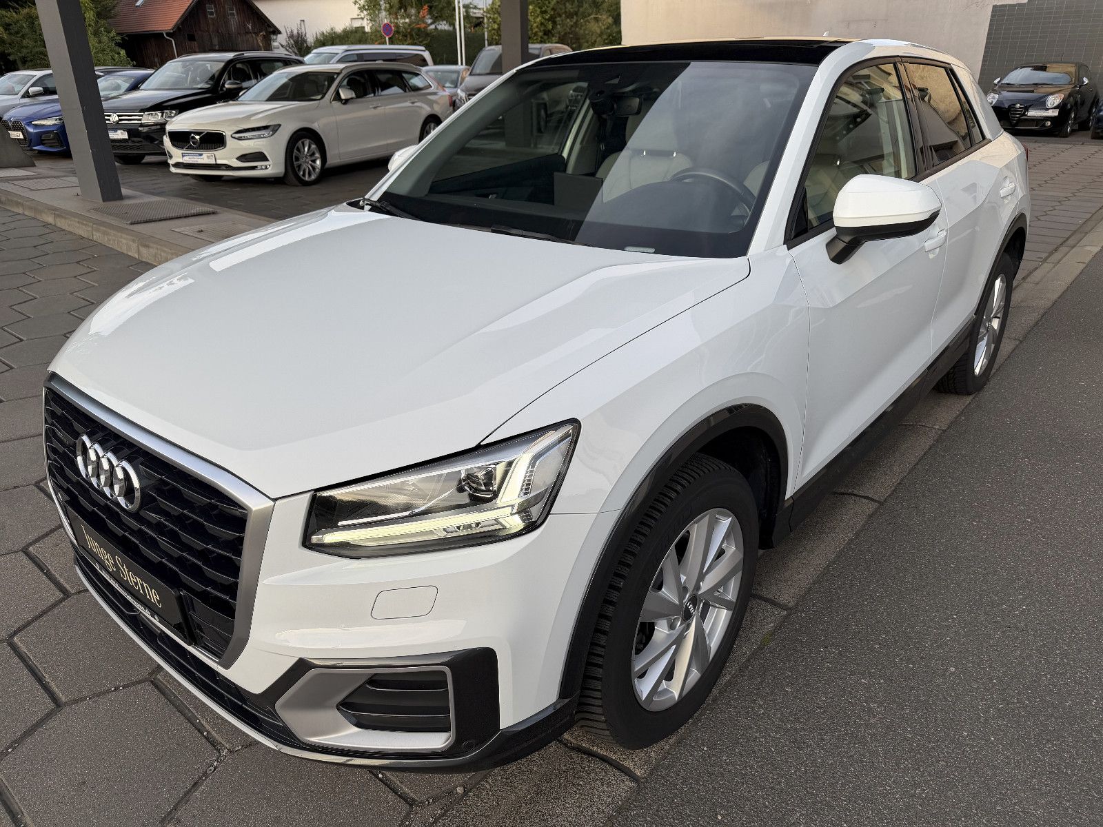 Audi Q2 quattro Pano LED Leder V-Cockpit AHK B&O Kam.
