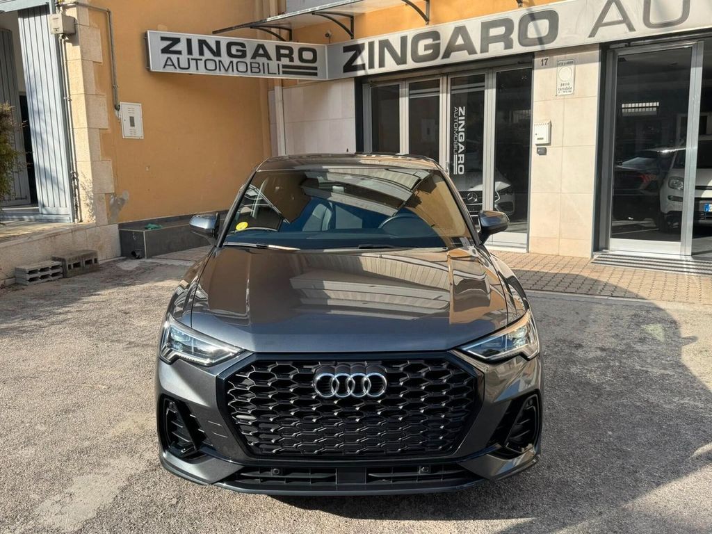 Image of Audi Q3
