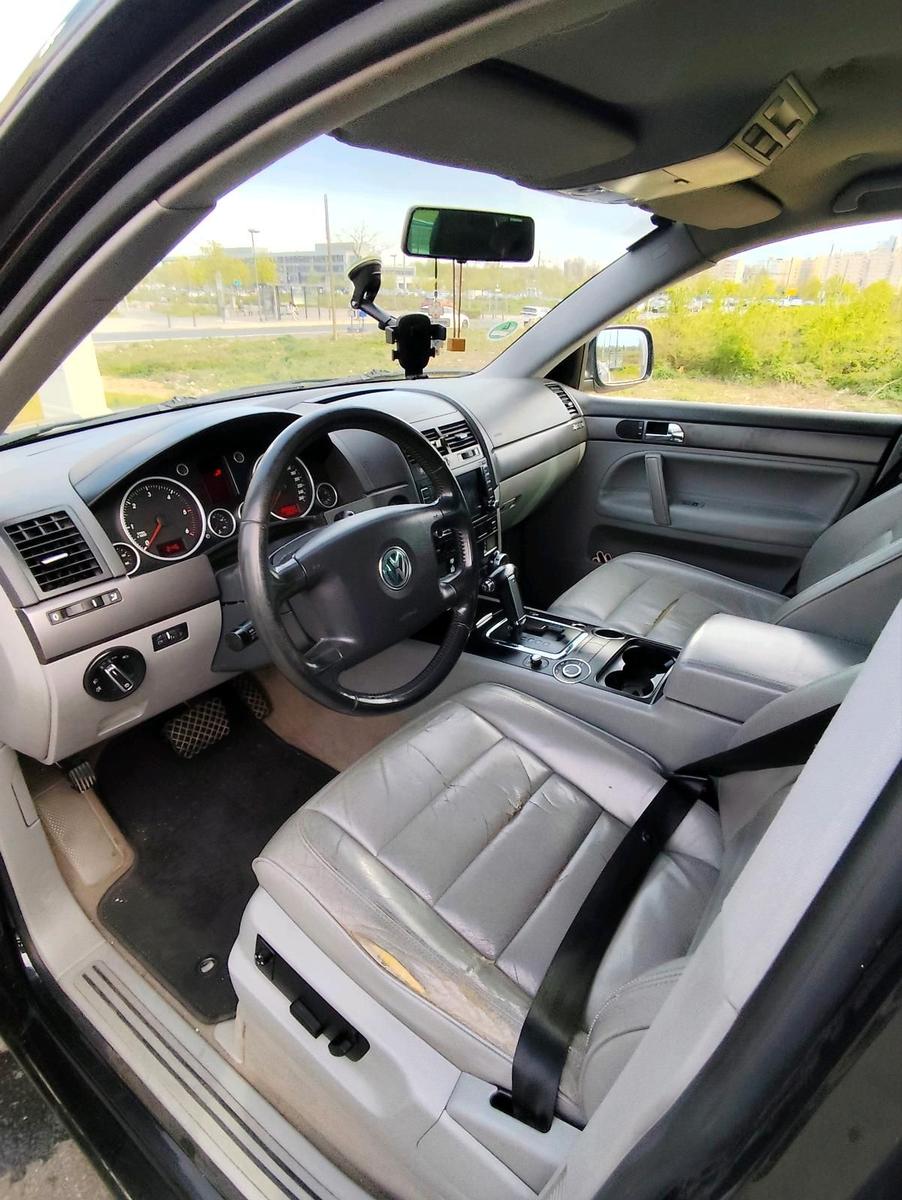 Volkswagen Touareg 2005 — photo 7