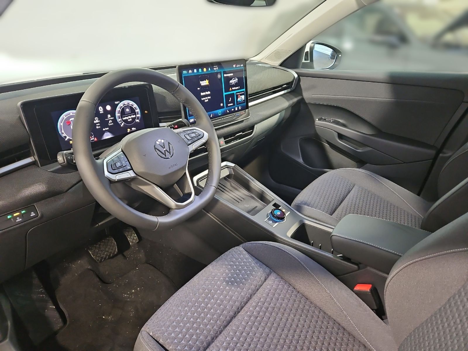 Volkswagen T-Roc - Bild 8