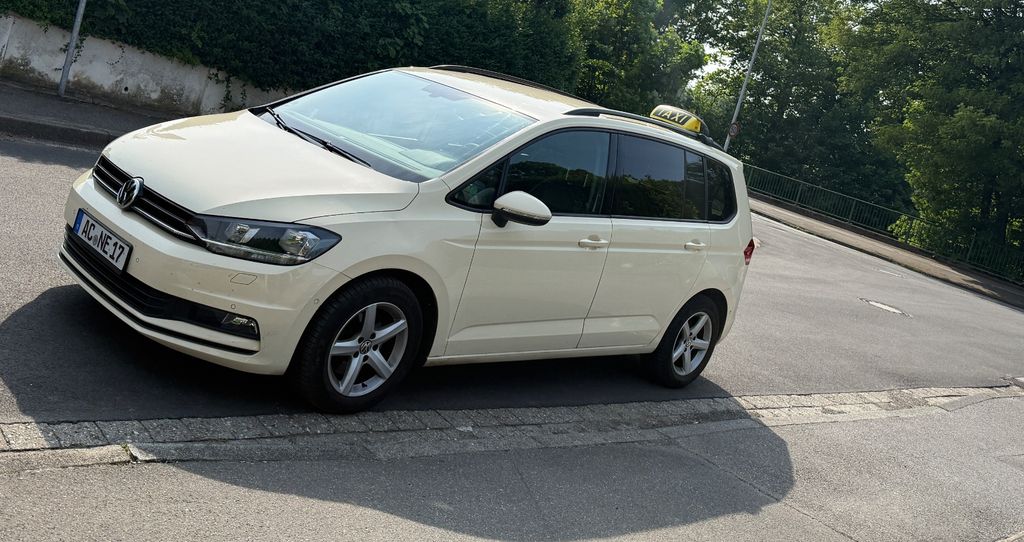 Image of Volkswagen Touran