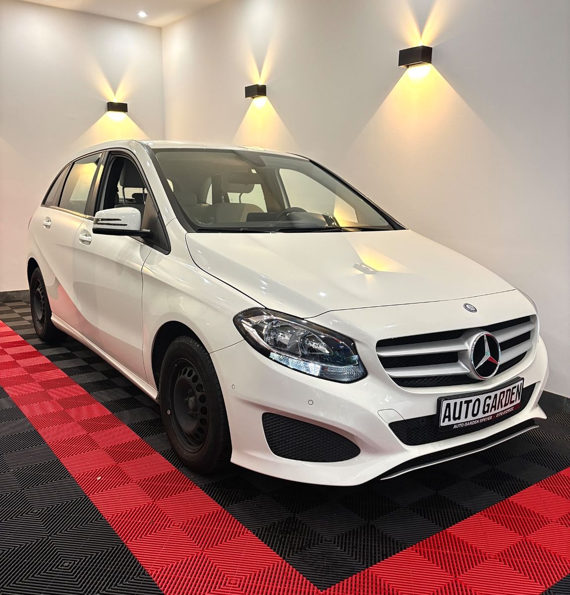 MERCEDES-BENZ B 160