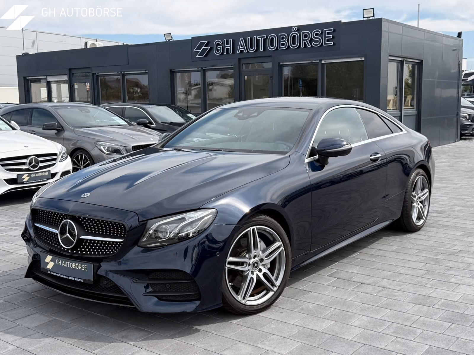 Mercedes-Benz E 200 Coupe AMG-LINE*DISTR+*360°KAM*BURMESTER*