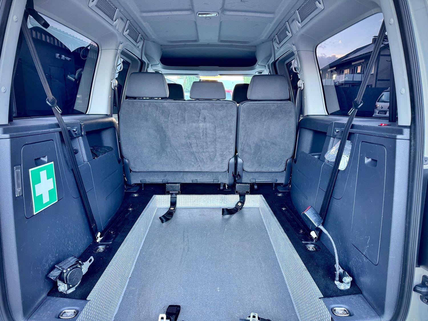 Volkswagen Caddy Maxi Soccer 'Behindertengerecht-Rampe'5-Si