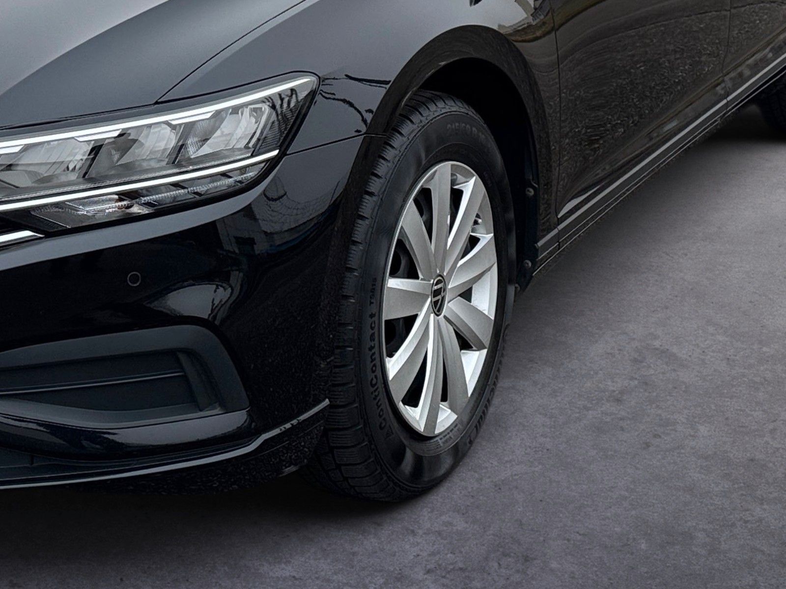 Fahrzeugabbildung Volkswagen Passat Variant Conceptline