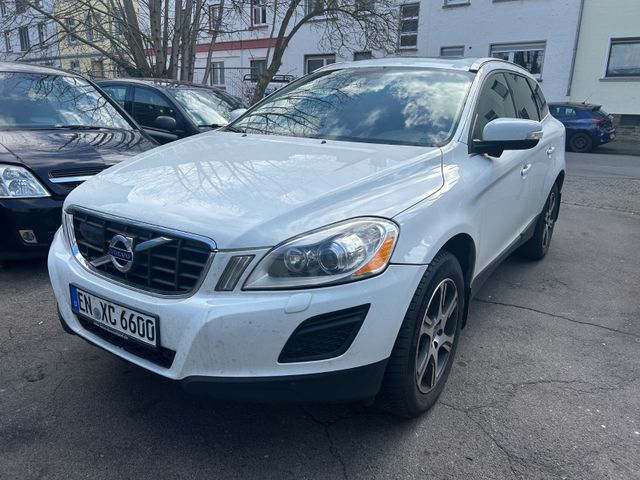 Volvo XC 60*TÜV 08/2025*LEDER*AUTOMATIK*XENON