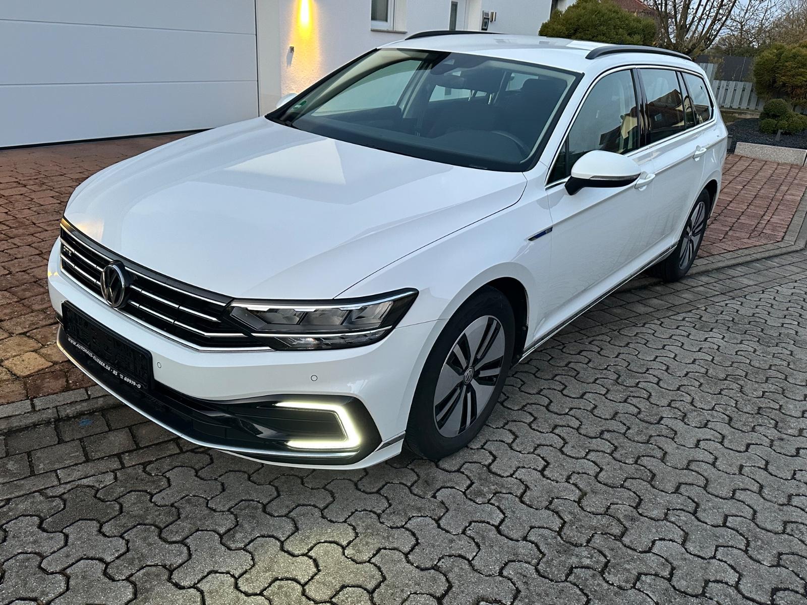Volkswagen Passat Variant GTE R-Line 1.4 TSI DSG LED Navi